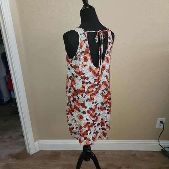 Hayden Los Angeles Floral Sleeveless Dress NWT Sizes S,M,L Available - Picture 9 of 10
